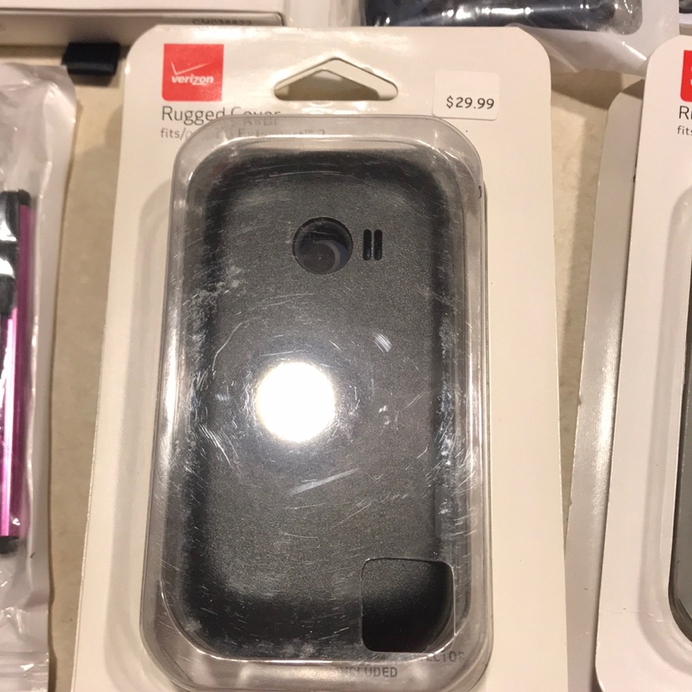NEW Verizon Rugged cover for LG Extravert 2